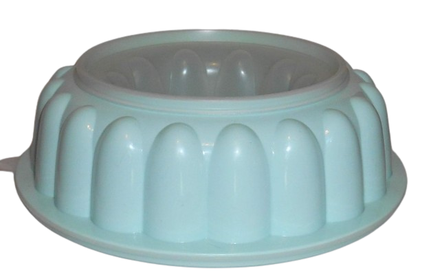 Nordic Ware Cast Bundt Bakeware Tiered Heart, 12-Cup, Toffee